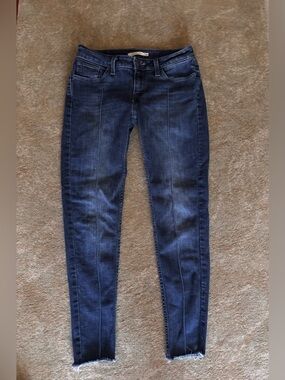 Levi’s 535 Super Skinny Jeans Women 28 Dark Wash Raw Hem Center Seam